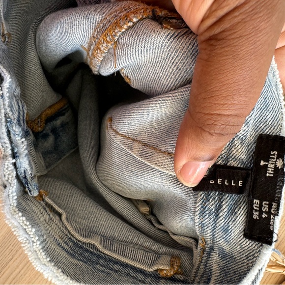 Thrills Elle size 4 high rise /flare bottom cotton denim… - Picture 3 of 8